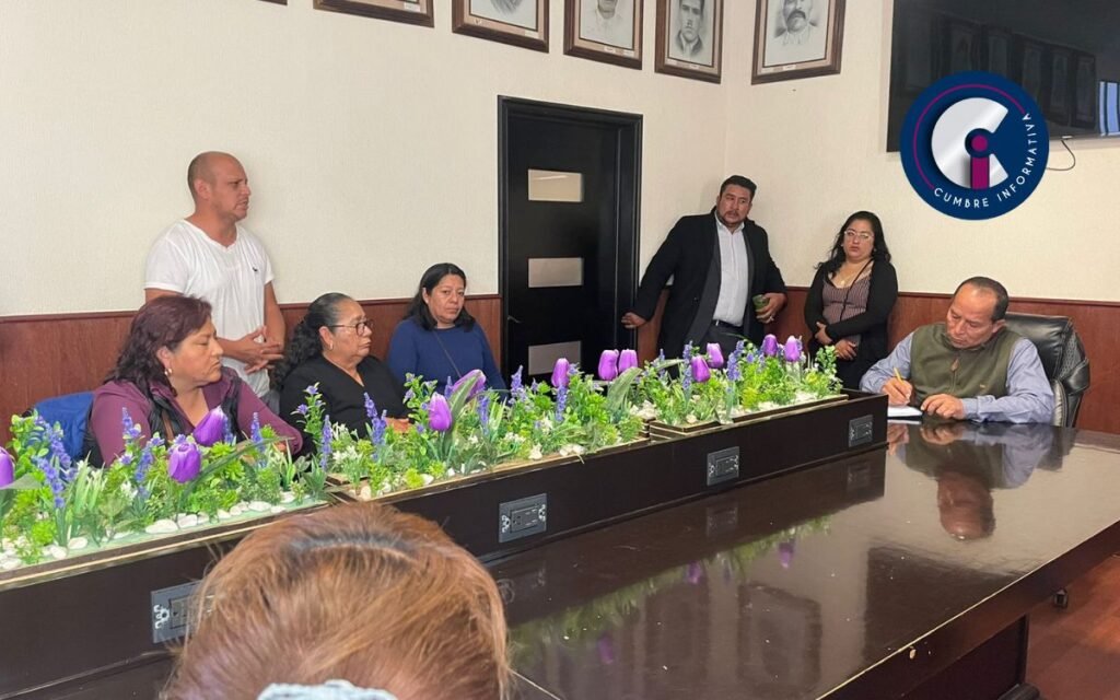 Autoridades municipales atienden a pobladores de Ocuilan