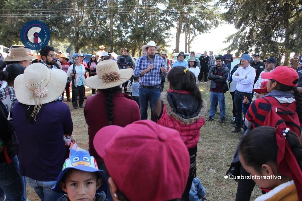 Pobladores de Almoloya de Juárez eligen obras prioritarias en audiencias públicas