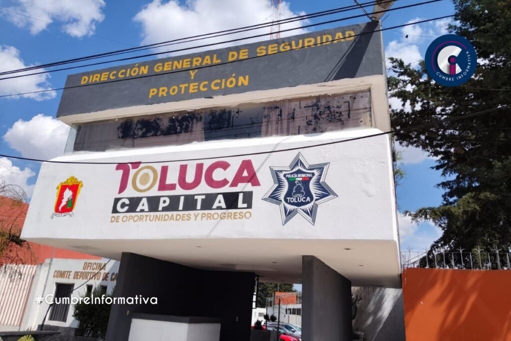 'Policía de Toluca detiene a dos personas con arma hechiza y 50 cartuchos útiles'