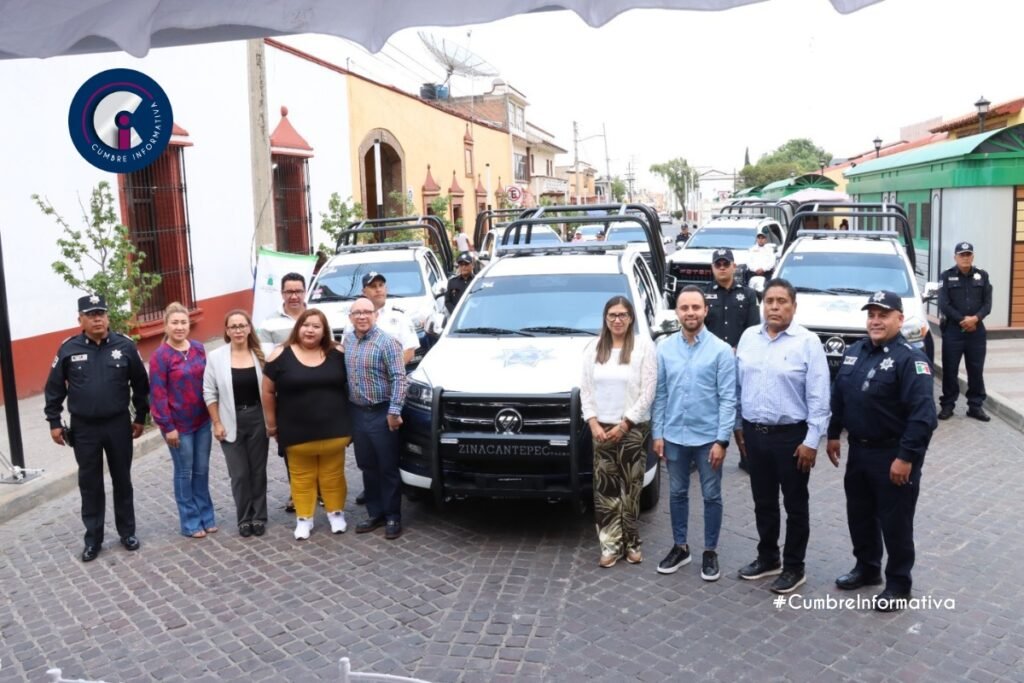 Zinacantepec entrega seis nuevas patrullas para reforzar seguridad