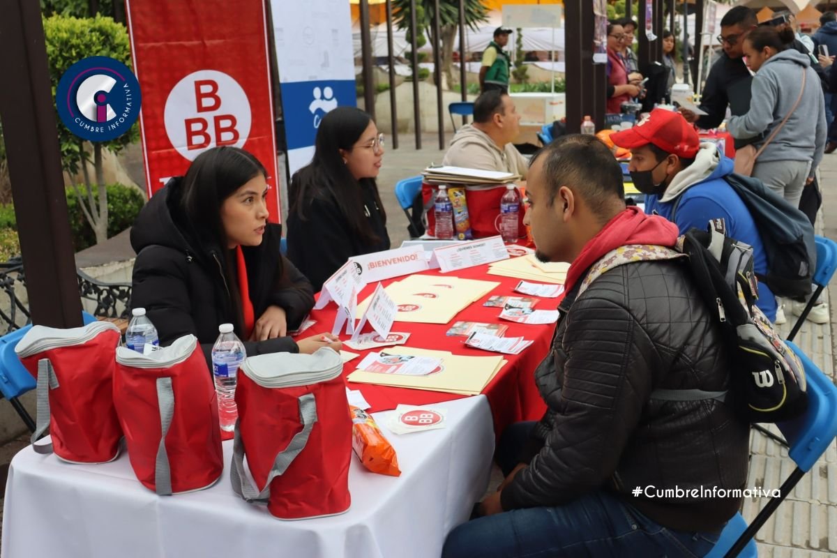 Calimaya celebra con éxito su Primera Feria del Empleo 2025