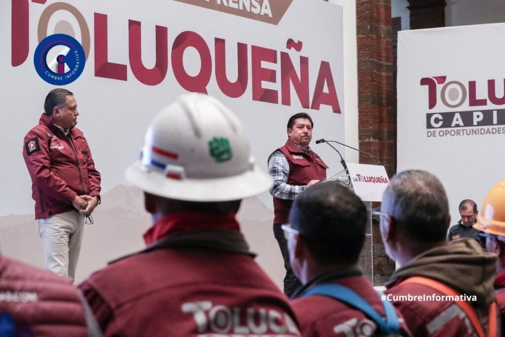 Toluca se ilumina con tecnología: instalan 25 mil lámparas inteligentes