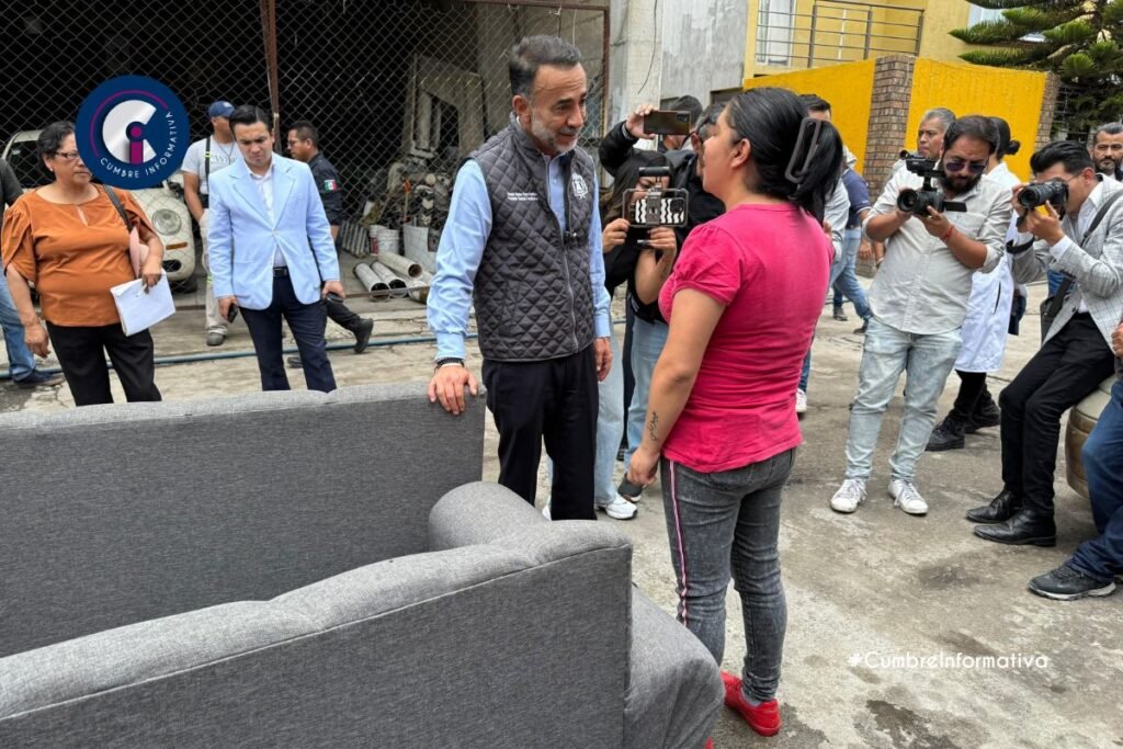 Fernando Flores recorre zonas afectadas por lluvias en Metepec y anuncia apoyo a familias damnificadas