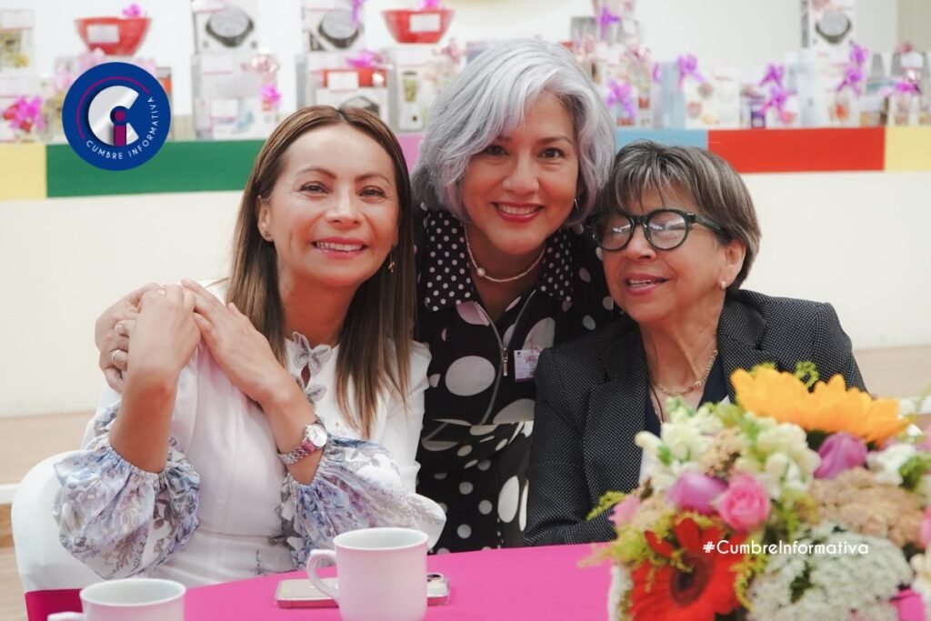 Saray Benítez festeja a lo grande a las mamás de Mexicaltzingo