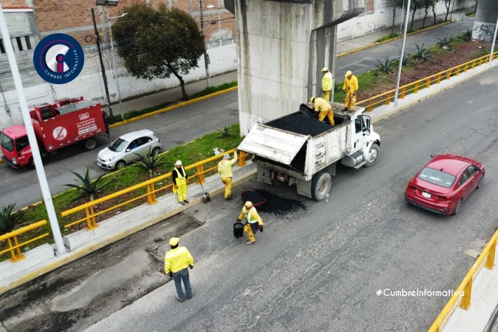 'Toluca y Edoméx reparan vialidades'