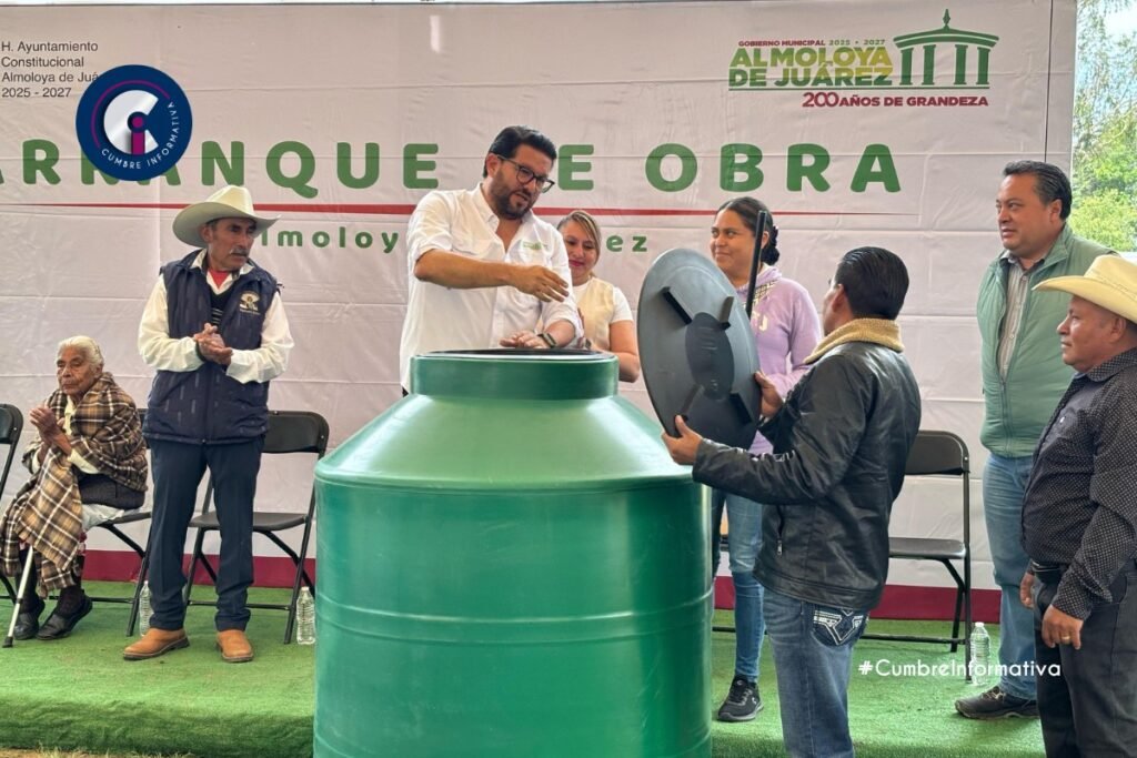 'Almoloya de Juárez arrancan pavimentación y anuncia nuevos programas'