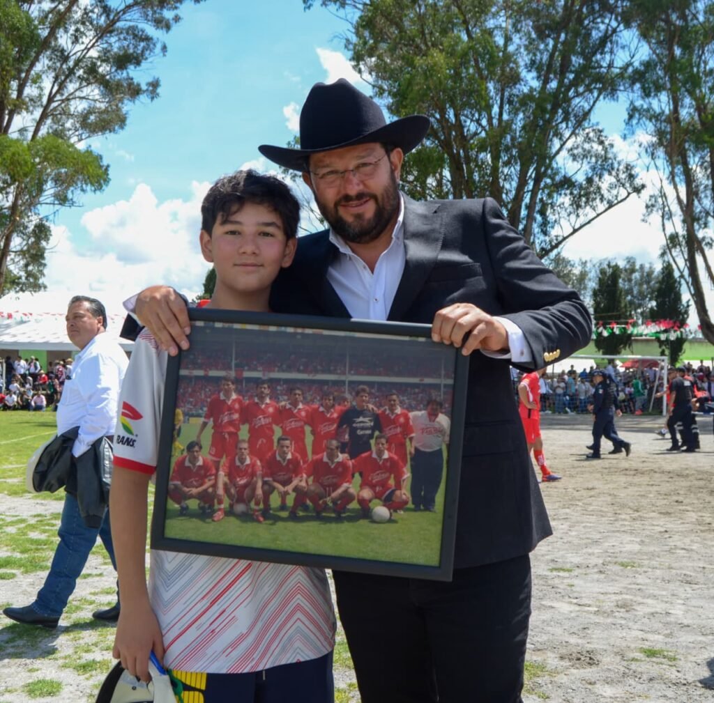 Desfile, fútbol y rentoy: así vivió Almoloya de Juárez el 16 de septiembre