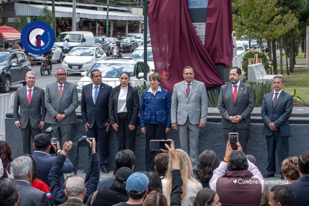 'Delfina Gómez y Ricardo Moreno rinden homenaje a Leona Vicario en Toluca'