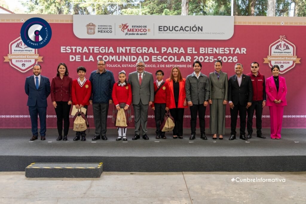 'entrega de útiles escolares en Toluca'