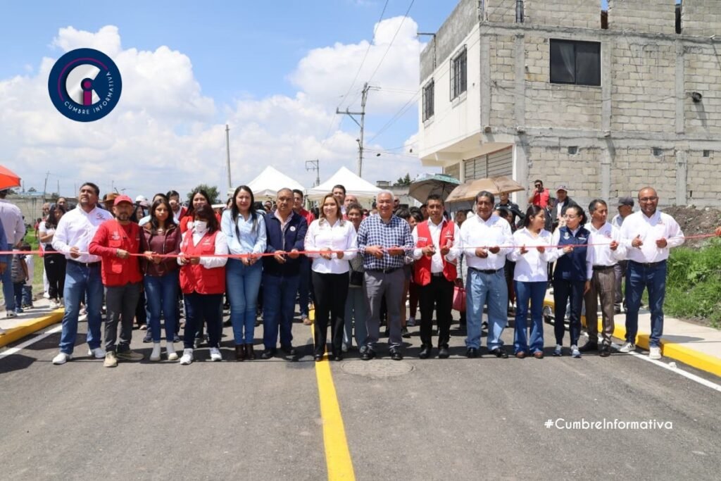 'San Mateo Atenco entrega pavimentación en barrio San Isidro'