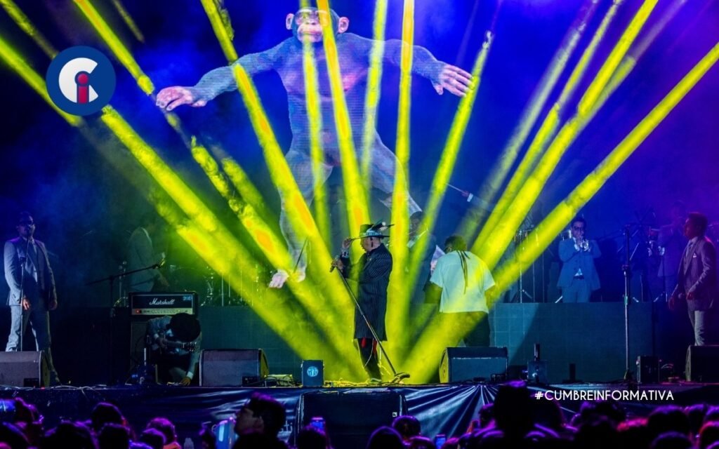 'la maldita vecindad y la sonora Santanera en feria del alfeñique'