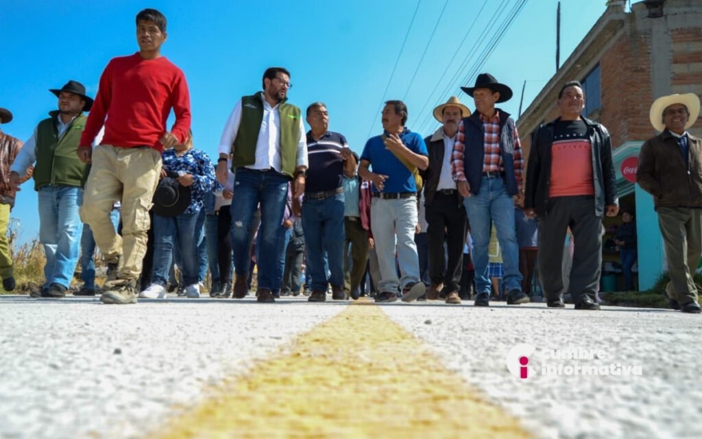 Almoloya de Juárez moderniza caminos rurales y mejora la movilidad vecinal