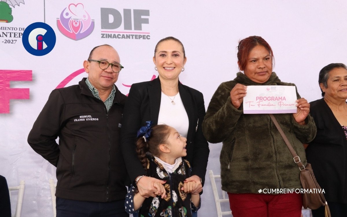 'entrega becas a estudiantes en Zinacantepec'