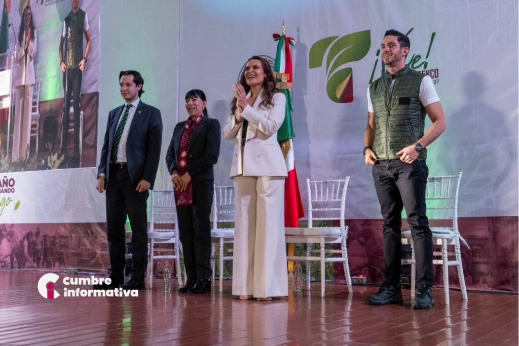 Pepe Couttolenc respalda a Erika Olea en su primer informe de gobierno en Tianguistenco