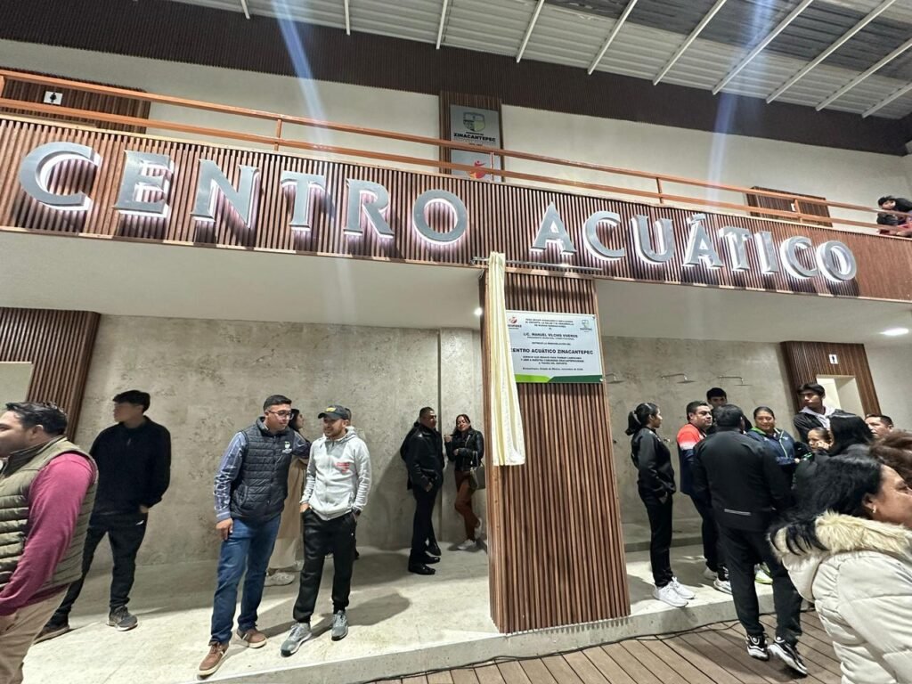 Zinacantepec reinaugura Centro Acuático modernizado para impulsar salud y talento deportivo