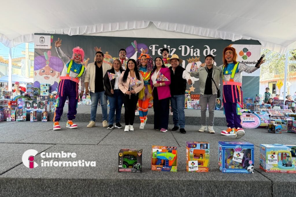 Festival de Reyes Magos en San Antonio la Isla desborda alegría con shows y más de 800 regalos