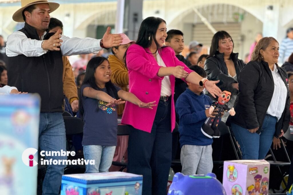 Festival de Reyes Magos en San Antonio la Isla desborda alegría con shows y más de 800 regalos