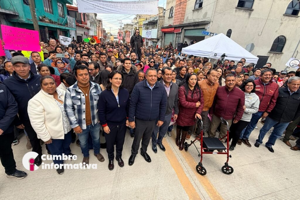 Ricardo Moreno entrega repavimentación de la calle Nevado en Cacalomacán
