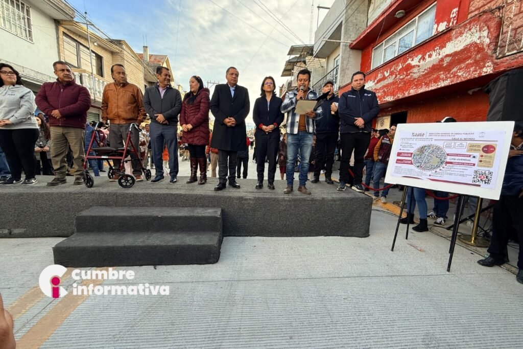 Ricardo Moreno entrega repavimentación de la calle Nevado en Cacalomacán