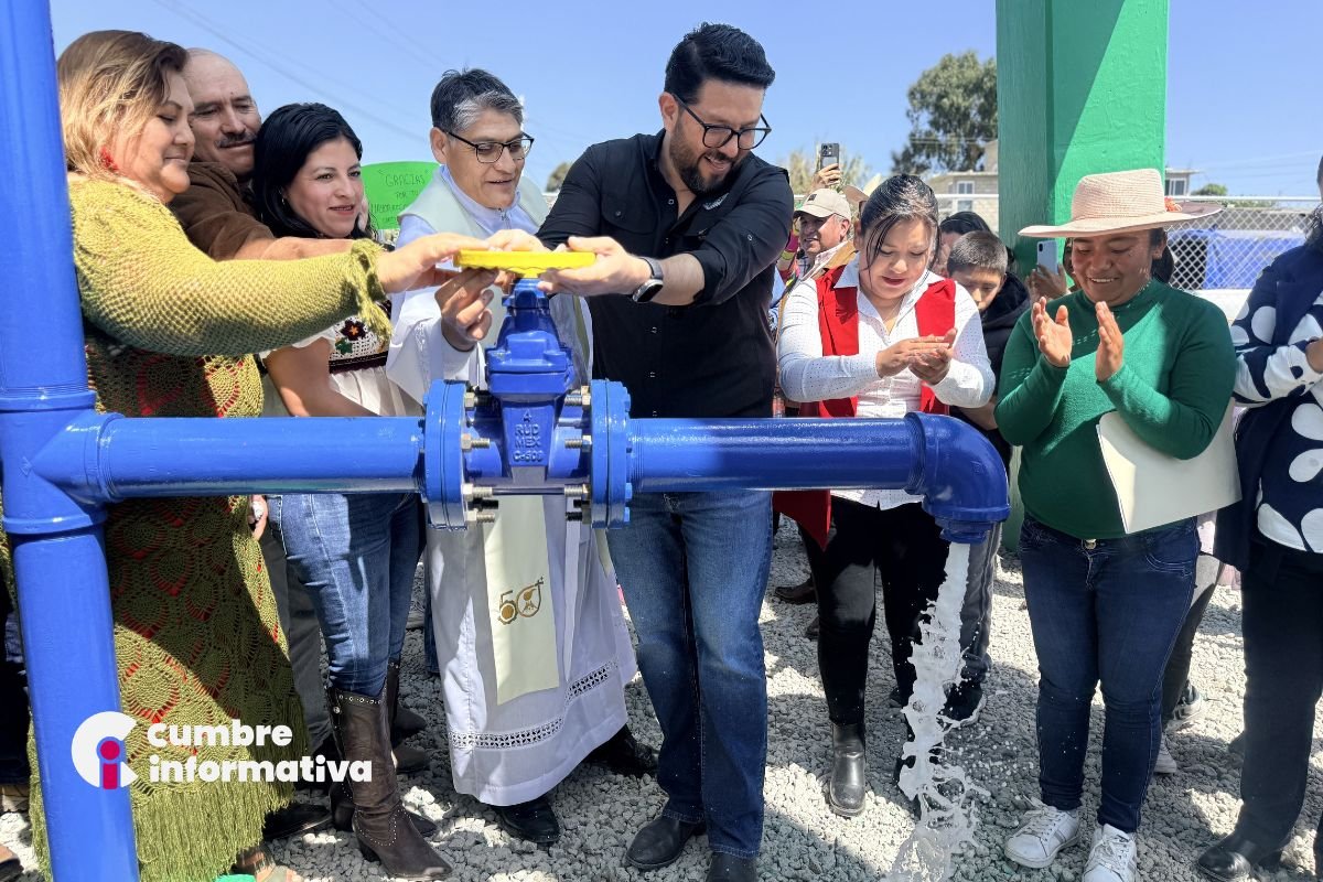 Alcalde de Almoloya de Juárez entrega tanque elevado en Mayorazgo de León