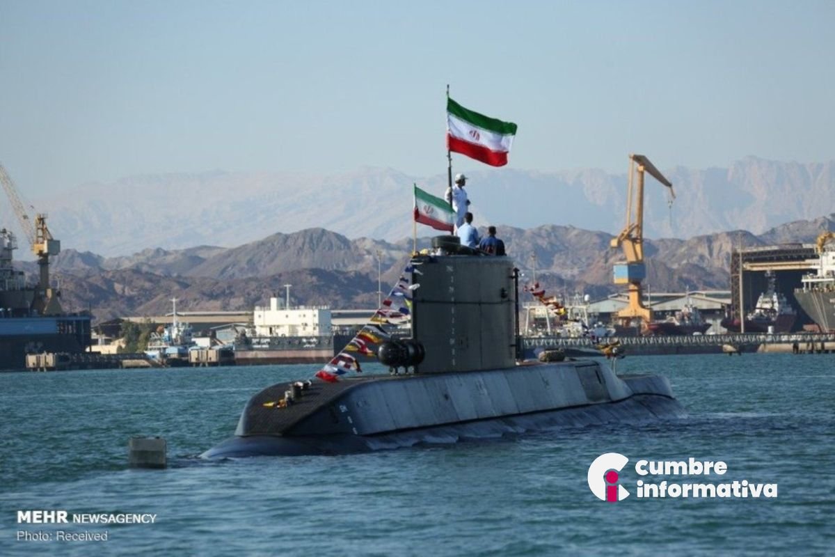 VIDEO: EE.UU. lanza torpedo y hunde navío iraní; recuperan 87 cuerpos