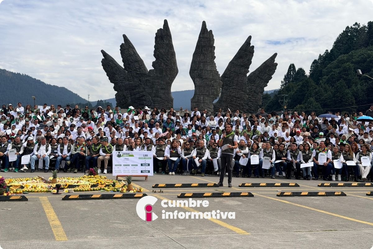 Toman protesta Defensores Ambientales de los 125 municipios del Edomex en La Marquesa